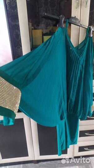 Вечернее платье 46 размера зеленое