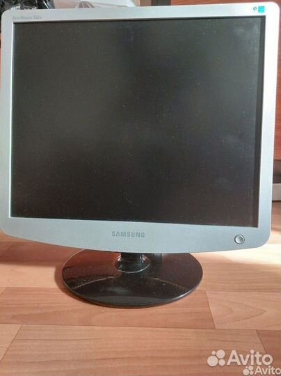 Монитор Samsung SyncMaster 932B