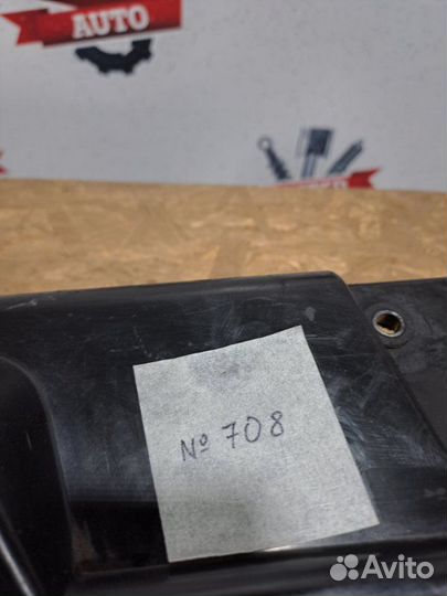 Декоративная крышка двигателя Mercedes Benz