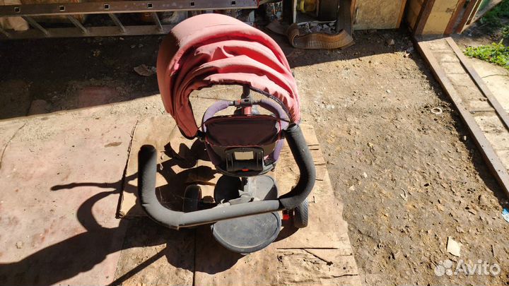 Трехколесный велосипед с родительской ручкой