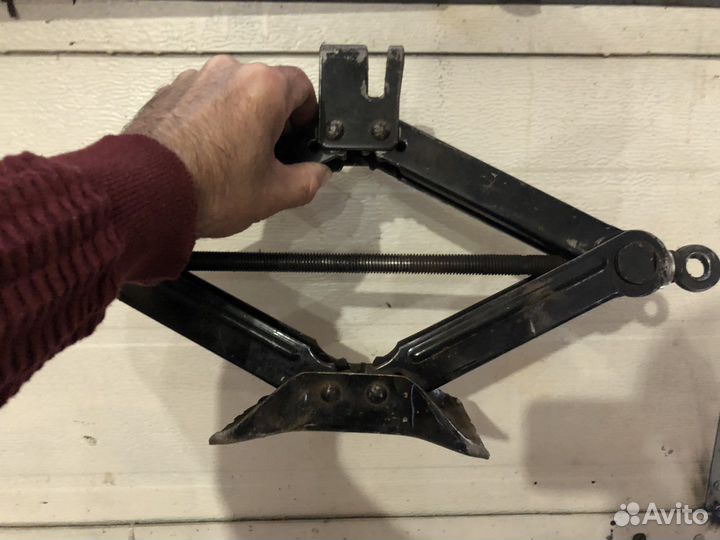 Домкрат реечный