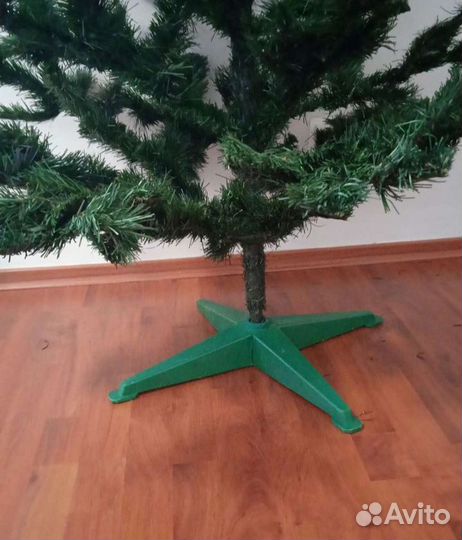 Елка искусственная