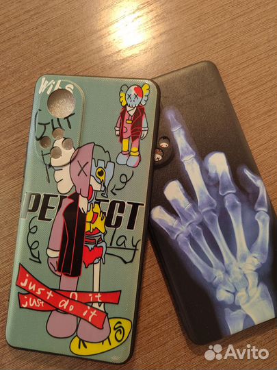 Продам чехлы на хонор 50