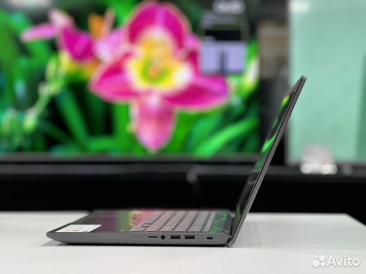 Игровой Asus IPS 8G озу SSD256g MX230 Ryzen 3