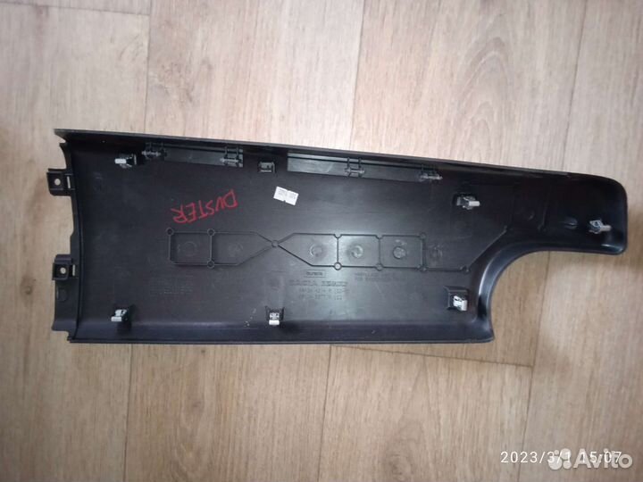 Крышка в панель SRS Renault Duster 2017+