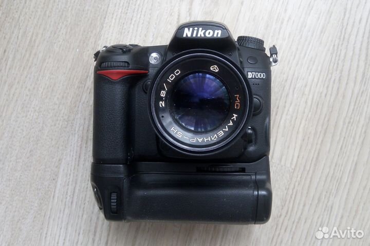 Батарейная ручка Grip для Nikon D7000