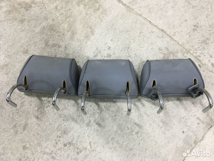 Подголовник задний Mercedes W210 (3906)