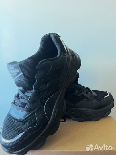 Кроссовки strobbs