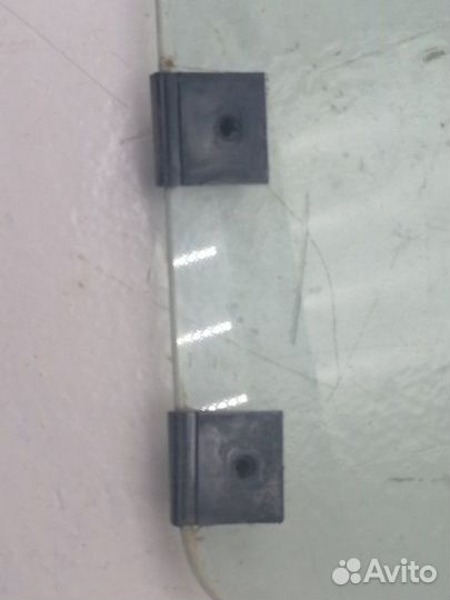 Стекло двери заднее правое Renault Duster F4RA400