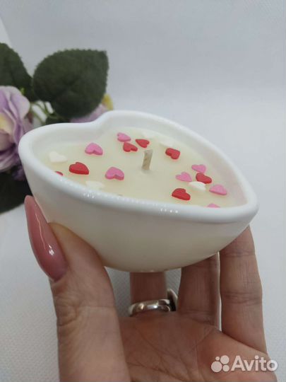 Свеча с соевым воском в форме сердца