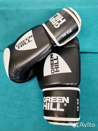 Боксерские перчатки 10 oz