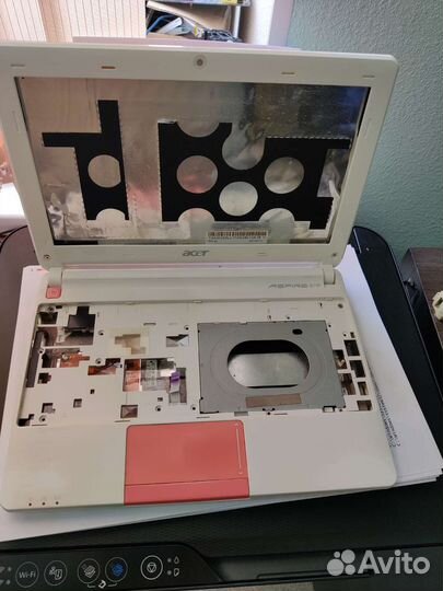 Два корпуса на нетбук