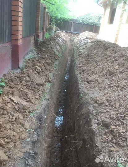 Мини- экскаватор с самосвалом