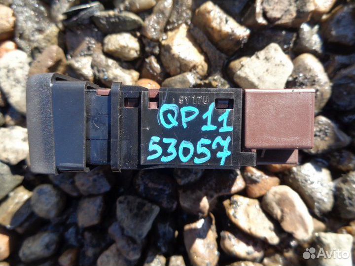 Кнопка обогрева заднего стекла Nissan Primera QP11