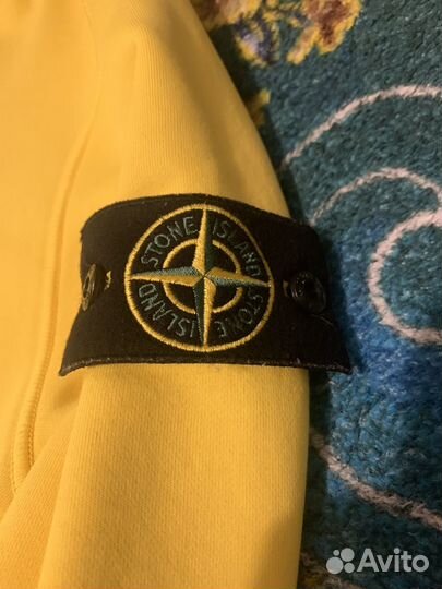 Stone island свитшот желтый