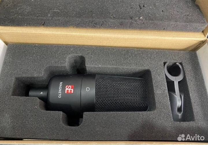 Студийный микрофон Se electronics magneto