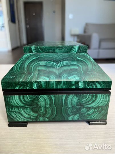 Малахитовая шкатулка 18*12,5*10 см