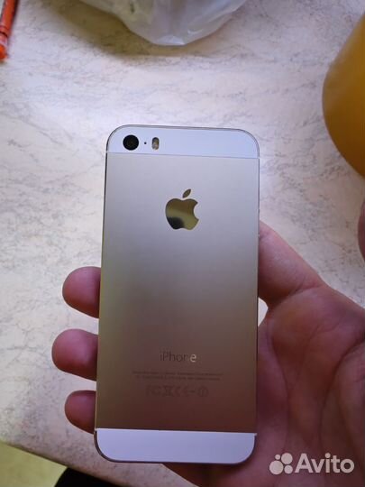 Телефон iPhone 5s