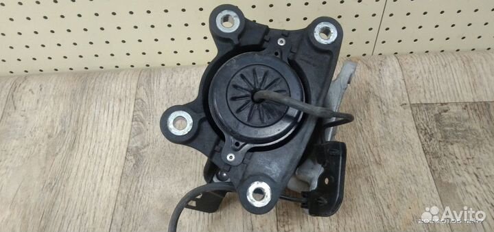 Подушка двигателя Honda Accord