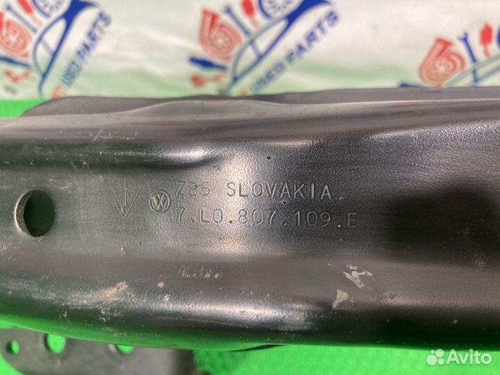 Усилитель бампера передний Volkswagen Touareg 7L6