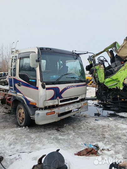 Isuzu Forward в разбор