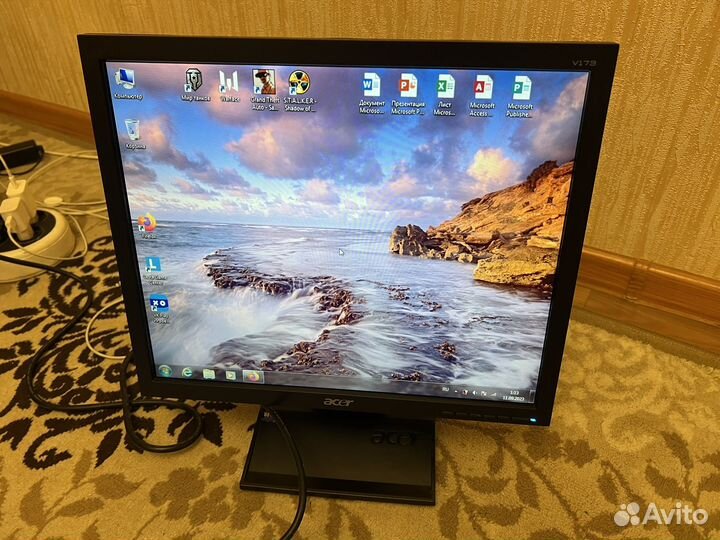 Монитор Acer 17