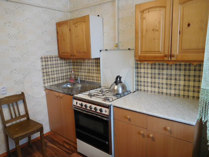 2-к. квартира, 53 м², 1/3 эт.