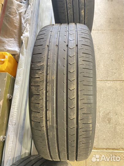 Continental ContiPremiumContact 5 215/55 R17 94V