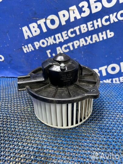 Моторчик печки Toyota Avensis седан 1AZ-FSE 2007