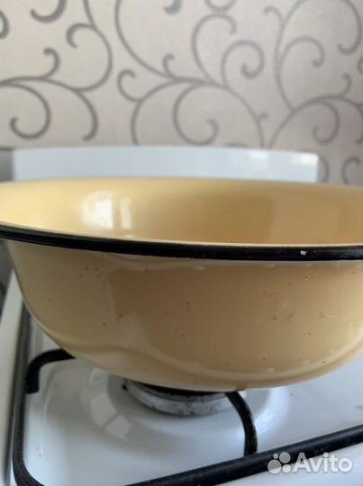 Ковш, дуршлаг и другая посуда