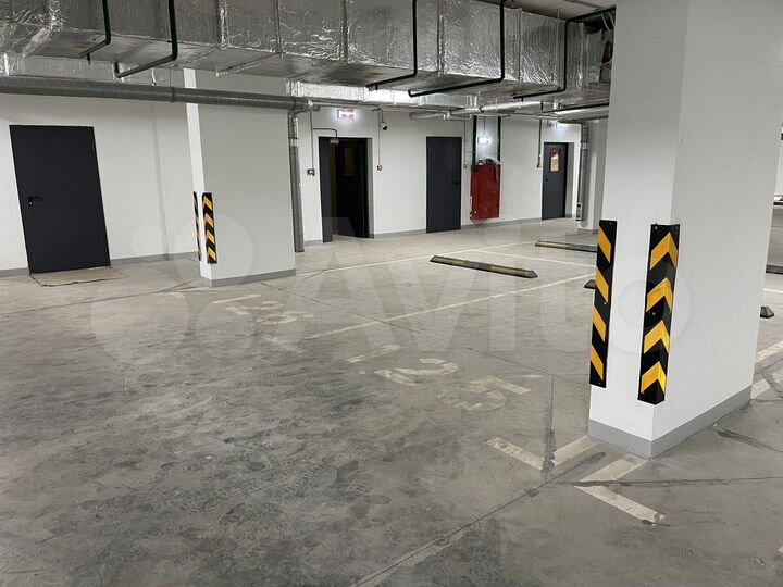 Машиноместо, 15 м²