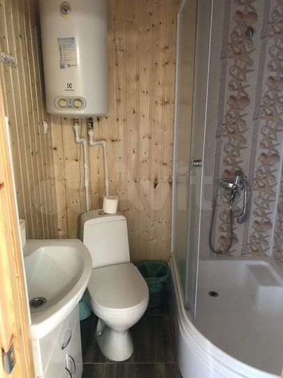 Комната 35 м² в 5-к., 2/2 эт.