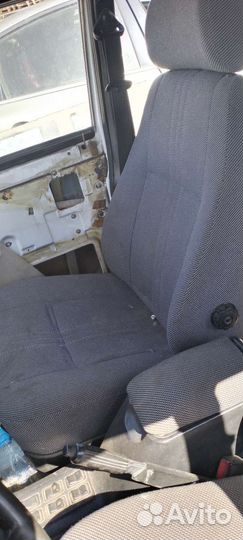 Передние сиденья Волга 3110