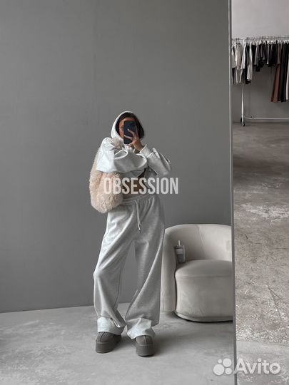 Спортивный костюм женский