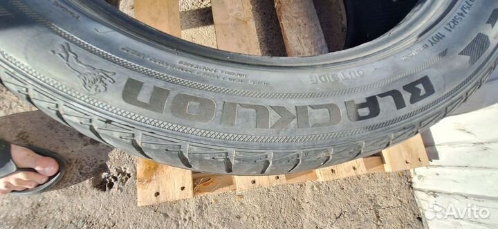 Blacklion Voracio CUV 275/45 R21 110Y