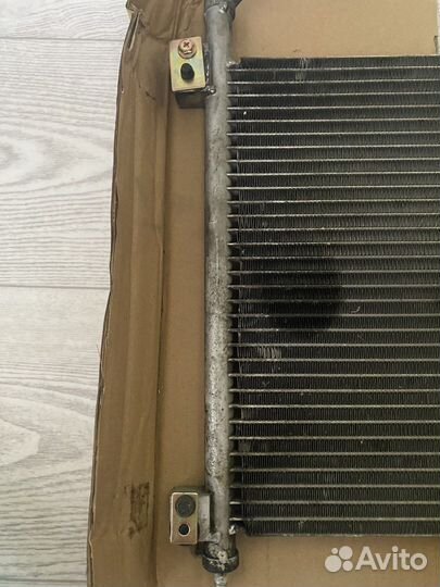 Радиатор кондиционера на honda civic 5d
