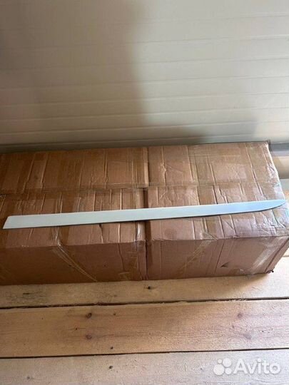 Молдинг левой двери Opel Corsa d3