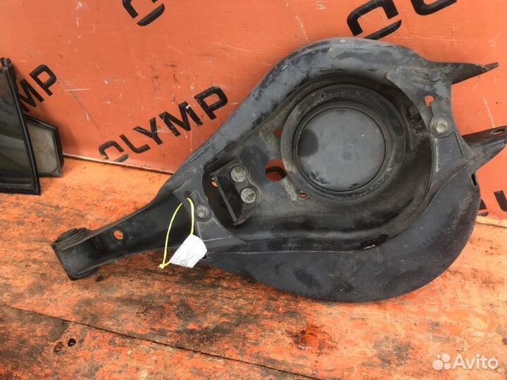 Рычаг нижний задний левый Lexus Rx350 GGL10 2GR-FE