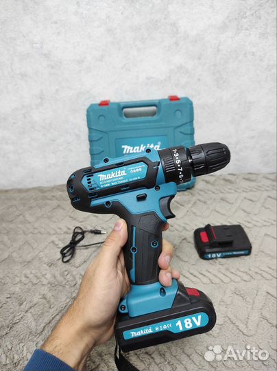 Шуруповерт makita