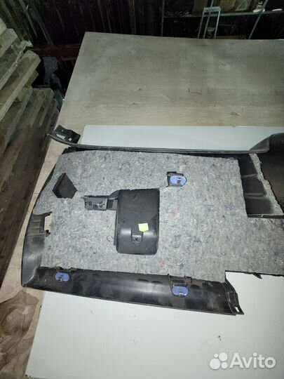 Обшивка багажника Peugeot 3008