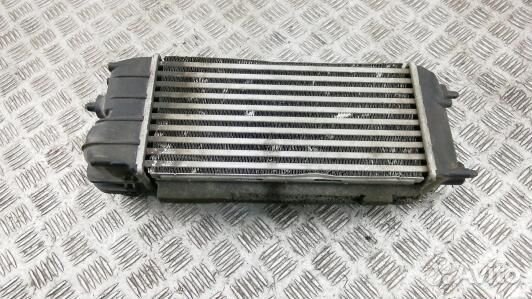 Радиатор интеркуллера ford fiesta 6 (64C01KC01)