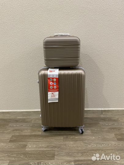 Чемодан на колесах