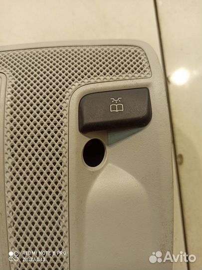 Плафон внутреннего освещения(центральный)