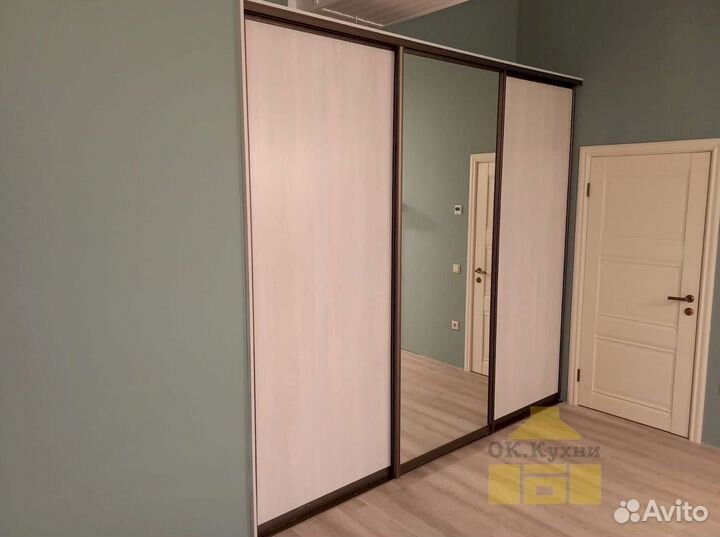 Угловой шкаф