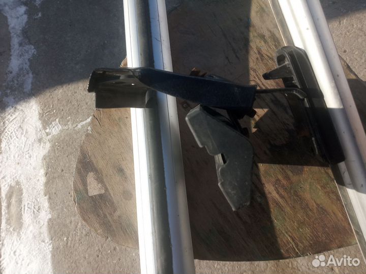 Поперечины на крышу без рейлингов