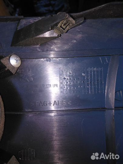 Накладка центральная на торпедо (Chevrolet Aveo)