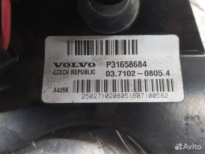 Б/У Б/У Насос вакуумный 31658684 volvo