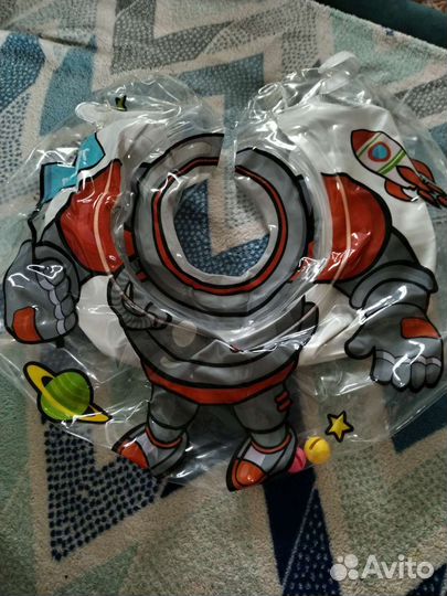 Круг на шею для купания