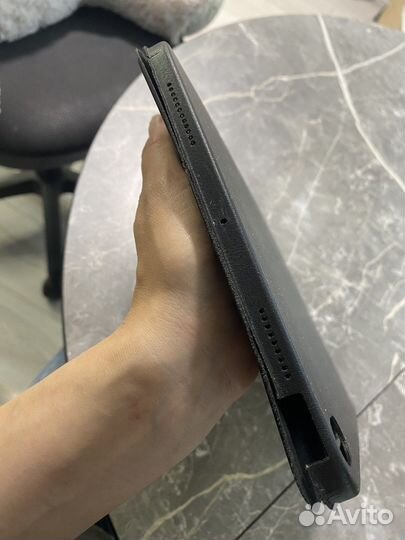Чехол на iPad Air 2022