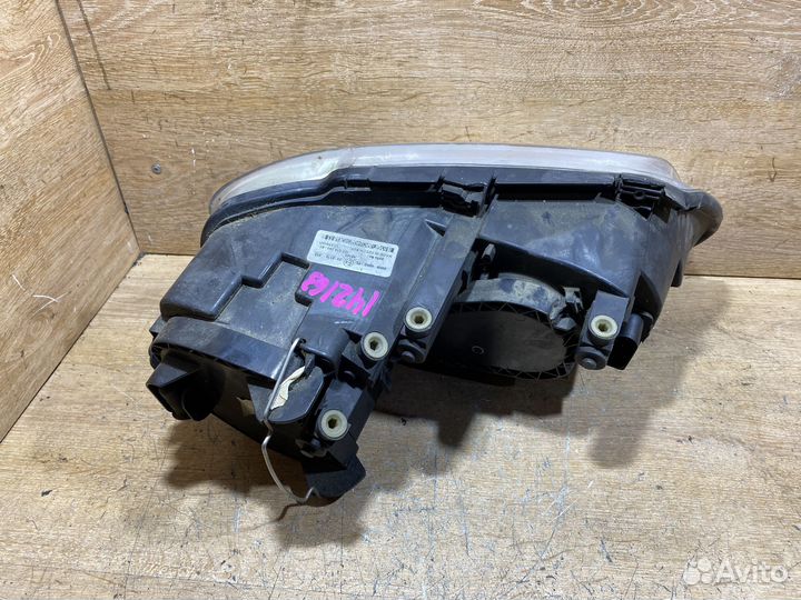 Фара передняя левая Volkswagen Caddy 3 142163